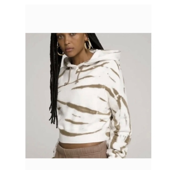 Good American Sweaters - Good American Putty Tie Dye Cropped Hoodie, Size 4 (XL)